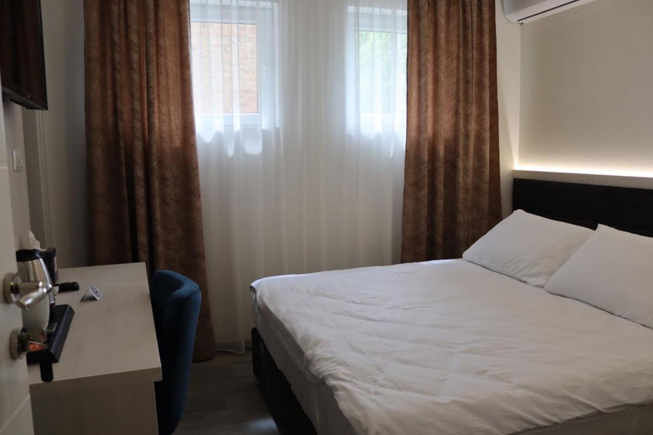 Dm Sobe Apartment Tuzla Exterior photo